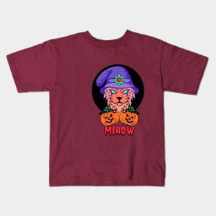 Cat with halloween pumpkins Kids T-Shirt